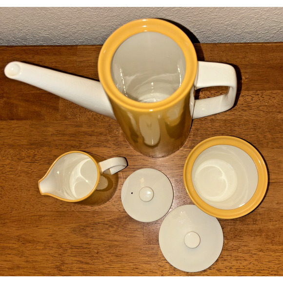 Kasuga Coffee Pot, Creamer, and Sugar Pot - Vintage, Perfect Condition, RARE! - Picture 2 of 4